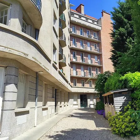 Cozy Studio With A View Over The Palace - 5' Walk Διαμέρισμα *